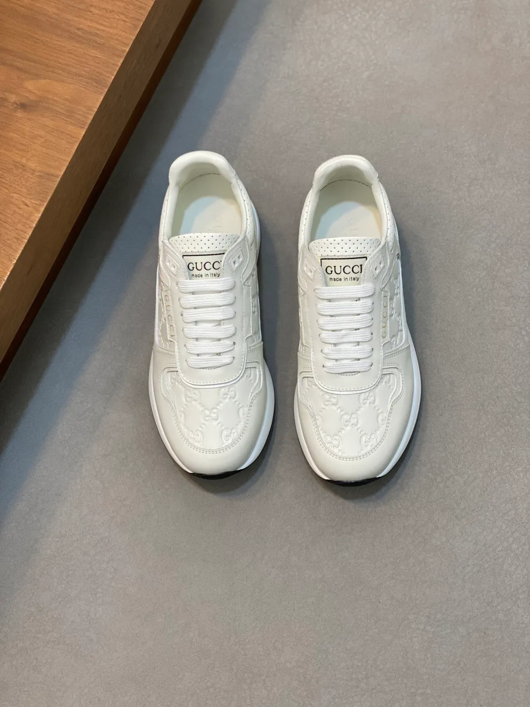 Factory price: 460💰[Gucci] Gucci - High-end quality original order - Upper: Nappa calfskin, pebbled calfskin, computer embroidered brand totem - Inner: water-dyed cowhide - Outsole: ultra-light T men's shoes 💰U·Rubber; two-color molded outsole - Super high quality control·Fine workmanship: highlighted (high-end·luxury·grade) -Size: 38-45